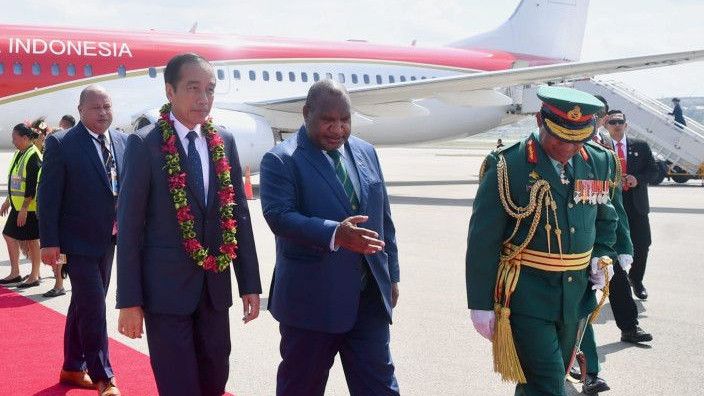 Presiden Jokowi tiba di Papua Nugini Disambut PM James Marape