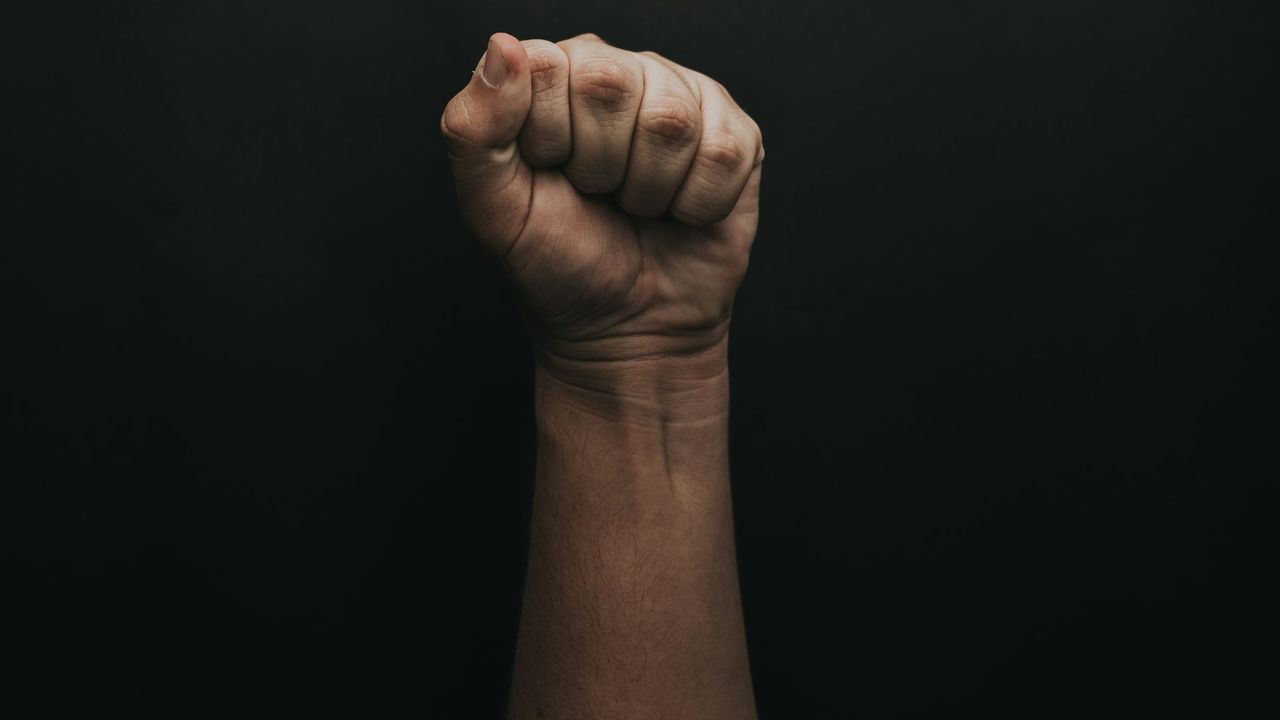 Anggota Satpol PP Keroyok Anak Polisi Pemilik Diskotek di Gorontalo