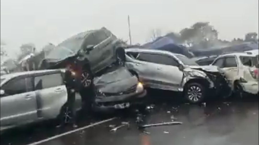 Ini Identitas 28 Korban dalam Kecelakaan Beruntun 21 Kendaraan di Tol Cipularang