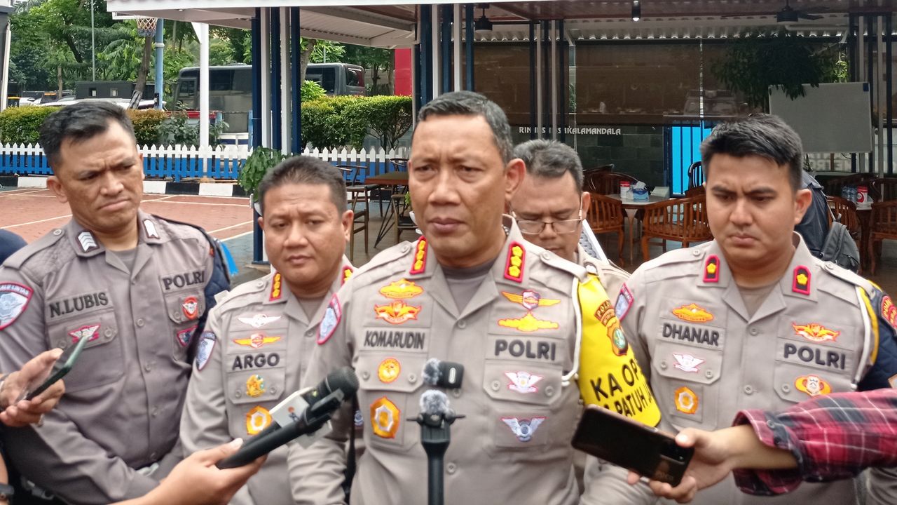 Soal Salah Sebut SIM Jakarta, Polda Metro: Pemobil Kasih SIM Biru Diduga Keluaran POM TNI