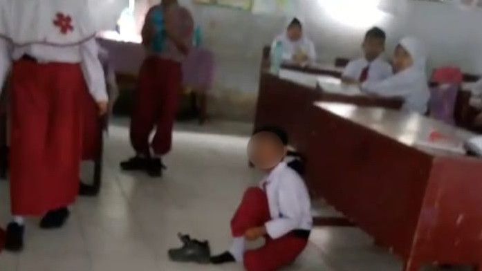 Memilukan, Siswa SD di Medan Dihukum Belajar di Lantai Kelas karena Nunggak SPP 3 Bulan