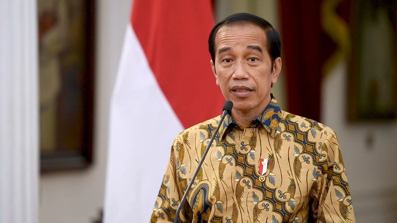 Kasus COVID-19 Turun, Jokowi: Pengusaha Jangan Senang Dulu