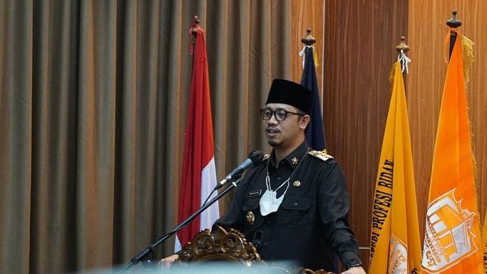 Satpol PP Tangkap Pengelola Akun 'Gay Bukittinggi', Wali Kota Erman: Habiskan LGBT!