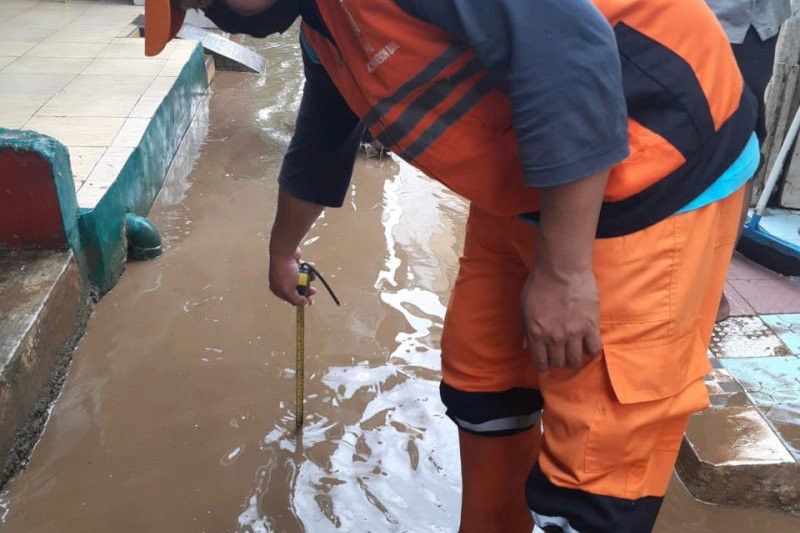 16 RT di Jakarta Selatan Tergenang Banjir, Ketinggian 10 Cm Sampai 70 Cm