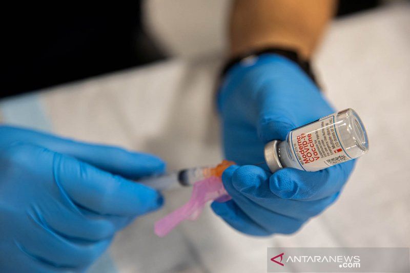 Tak Punya KTP dan Ingin Vaksin, Keinginan TKA China Ditolak Petugas Klinik di Banten