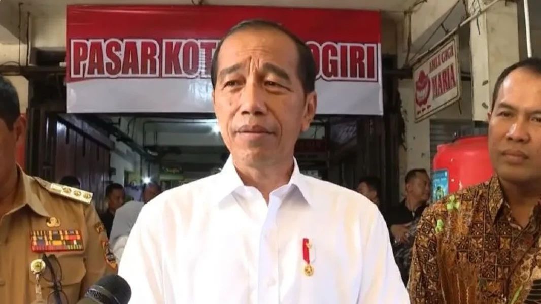 Presiden Jokowi Konfirmasi Akan Bertemu Mahfud Kamis Sore