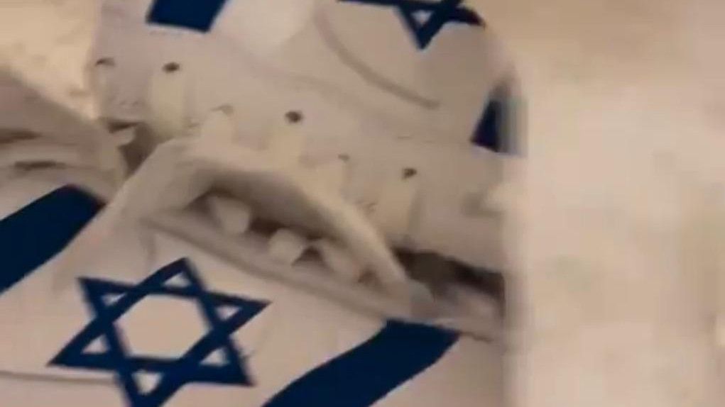 Boikot Nike Viral di Medsos Gegara Diduga Rilis Sepatu Lambang Bendera Israel