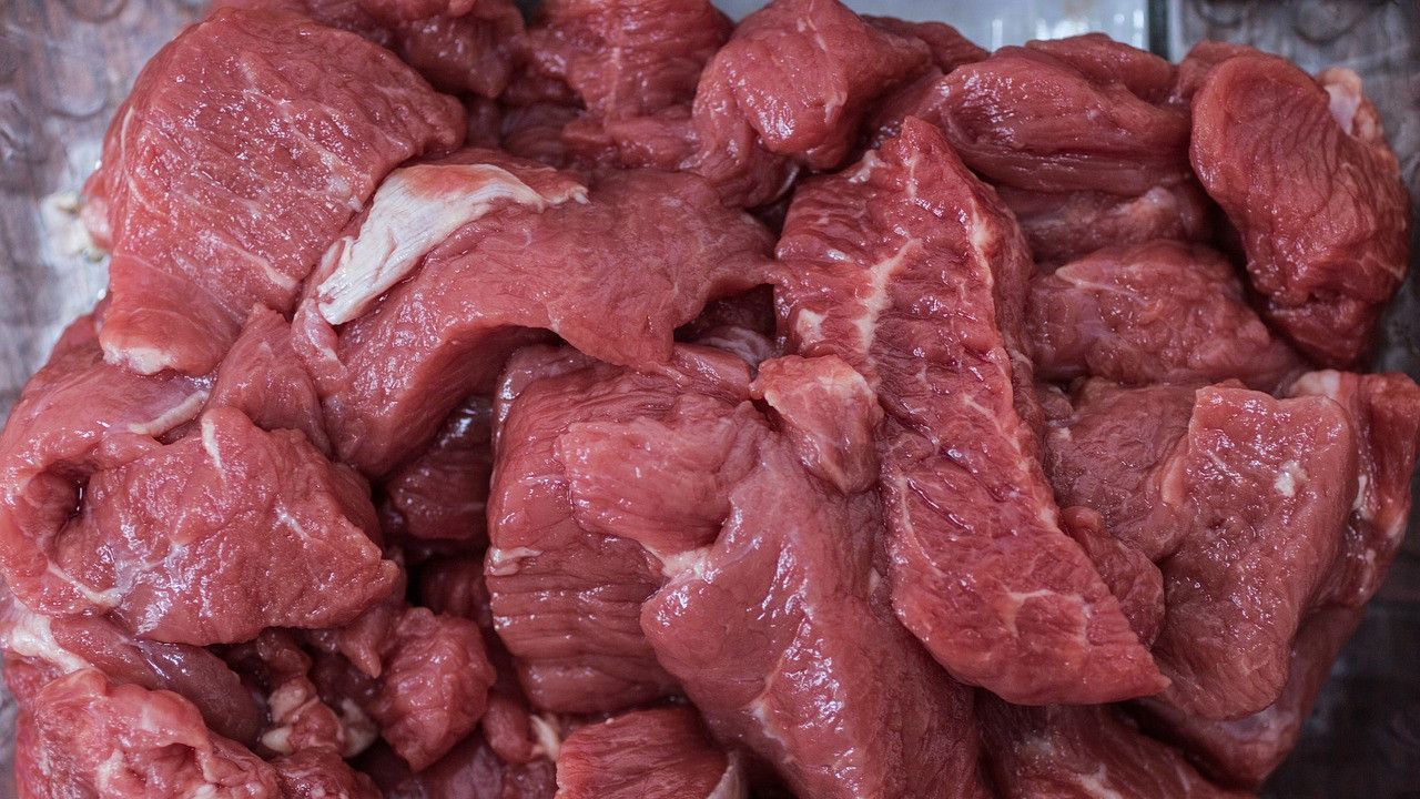 Ketahui Ciri-Ciri Daging yang Tidak Layak Konsumsi agar Tidak Mengganggu Kesehatan