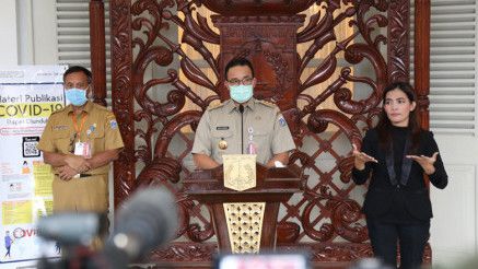 Anies Resmi Naikkan UMP DKI 5,1 Persen, Gaji Buruh di Jakarta Kini Rp4.6 Juta