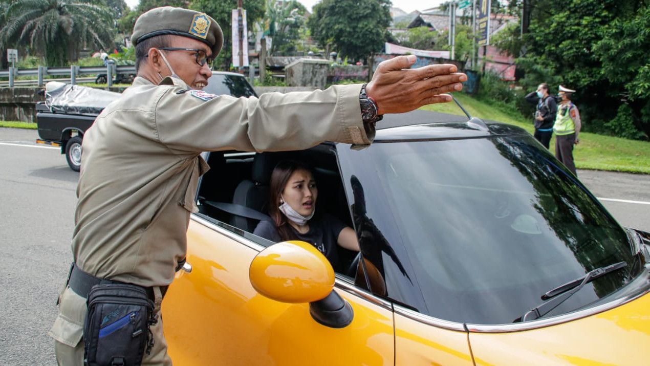 Bawa Mobil Mewah di Kota Bogor, Ayu Ting Ting Langgar Aturan Ganjil Genap