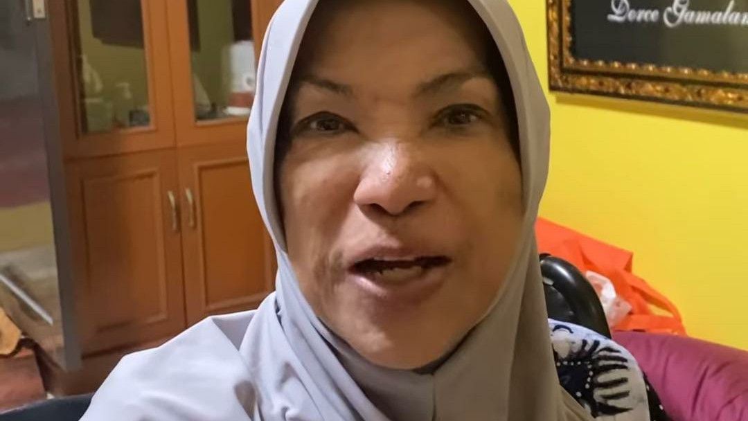 Dorce Gamalama Dimakamkan Sebagai Laki-Laki, Pengurus Masjid: Secara Perempuan Serahkan Allah