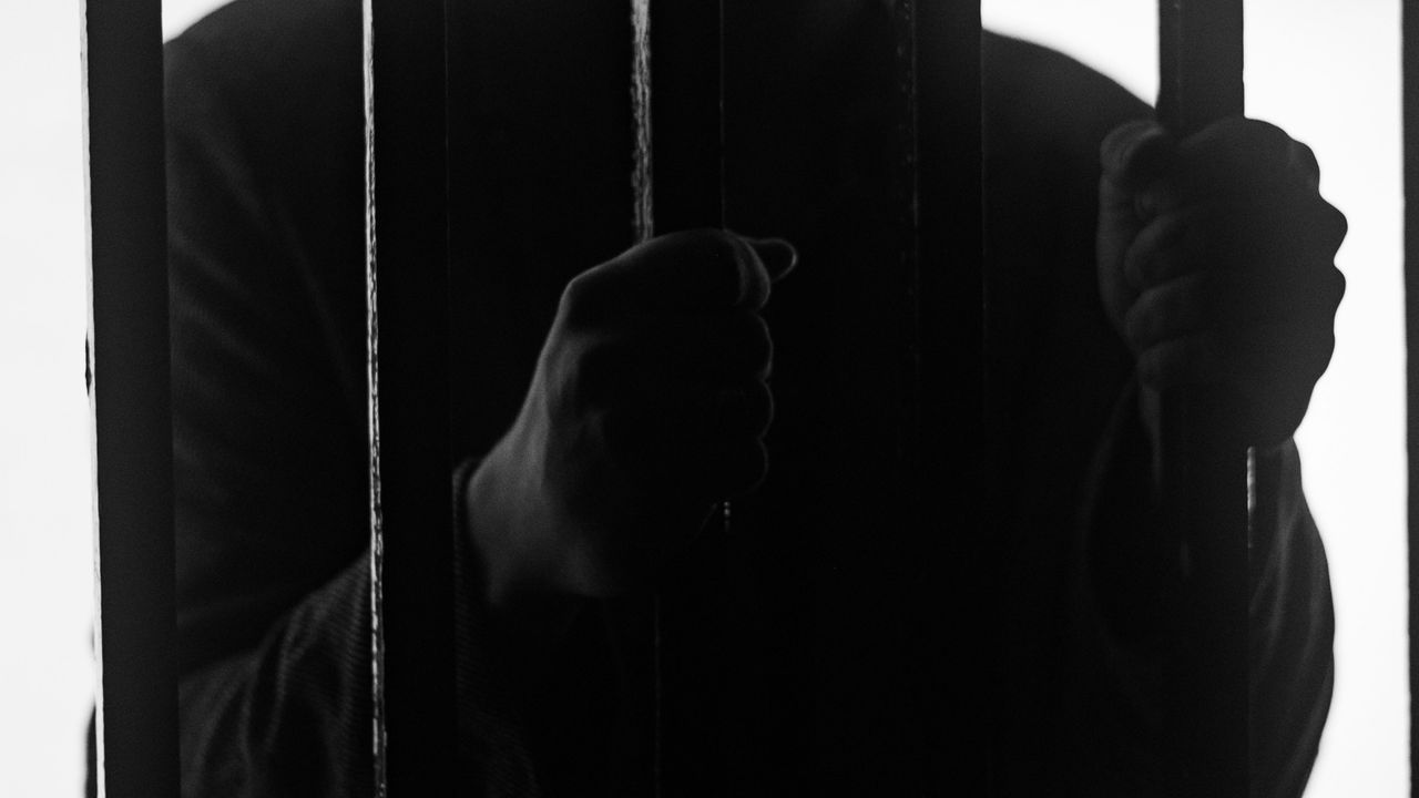 Pesinetron Gay Ditangkap di Depok Usai Peras Kekasihnya Rp20 Juta