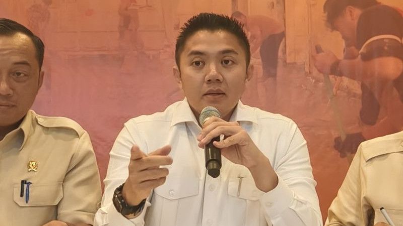 Soal Tudingan Pemerintah Lamban Tangani Bencana Sumatera, Seskab Teddy: Sejak Hari Pertama Tanpa Sorot Kamera!