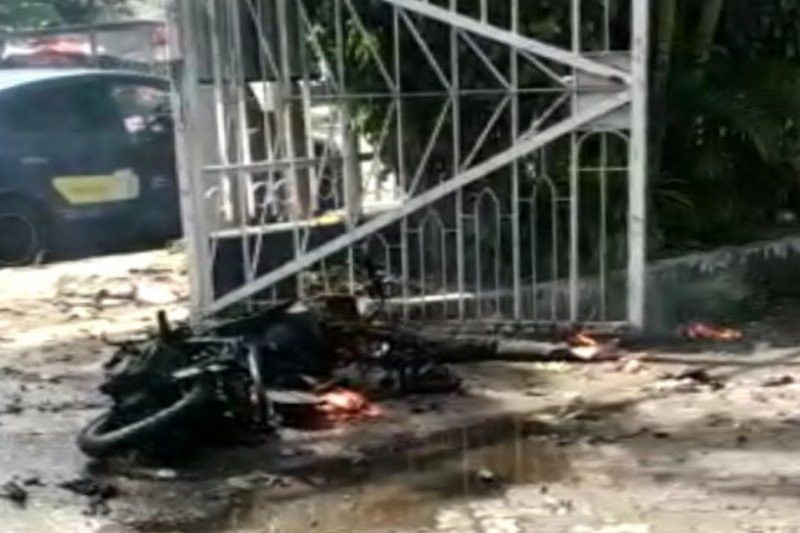Ledakan Diduga Bom Terjadi di Gereja Katedral Makassar
