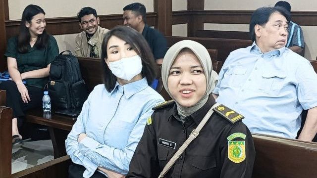 Helena Lim Dituntut 8 Tahun Penjara dan Bayar Ganti Rugi Ratusan Miliar