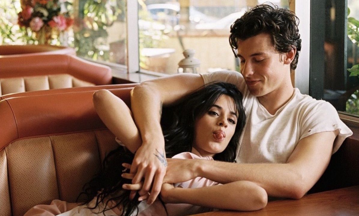 Camila Cabello Akui Banyak Belajar Soal Cinta dari Shawn Mendes