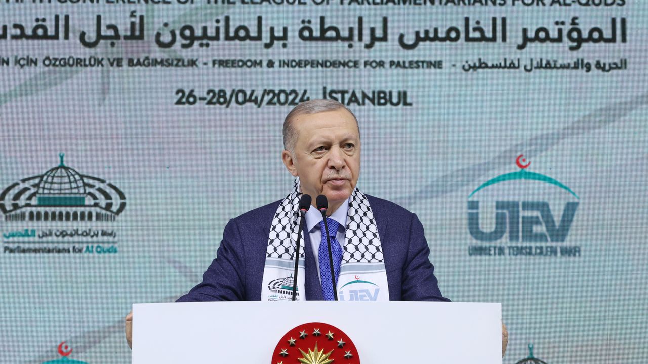 Kritik Negara Barat Soal Serangan Israel di Rafah, Erdogan: Amerika Serikat Tangan Anda Berlumuran Darah!