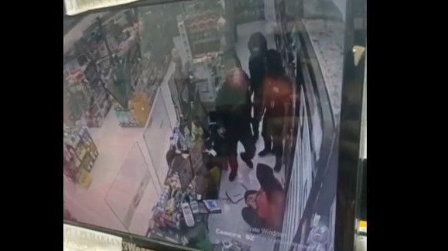 Bawa Kabur Uang Hingga Rp46 Juta, Perampok Minimarket di Bogor Diburu Polisi