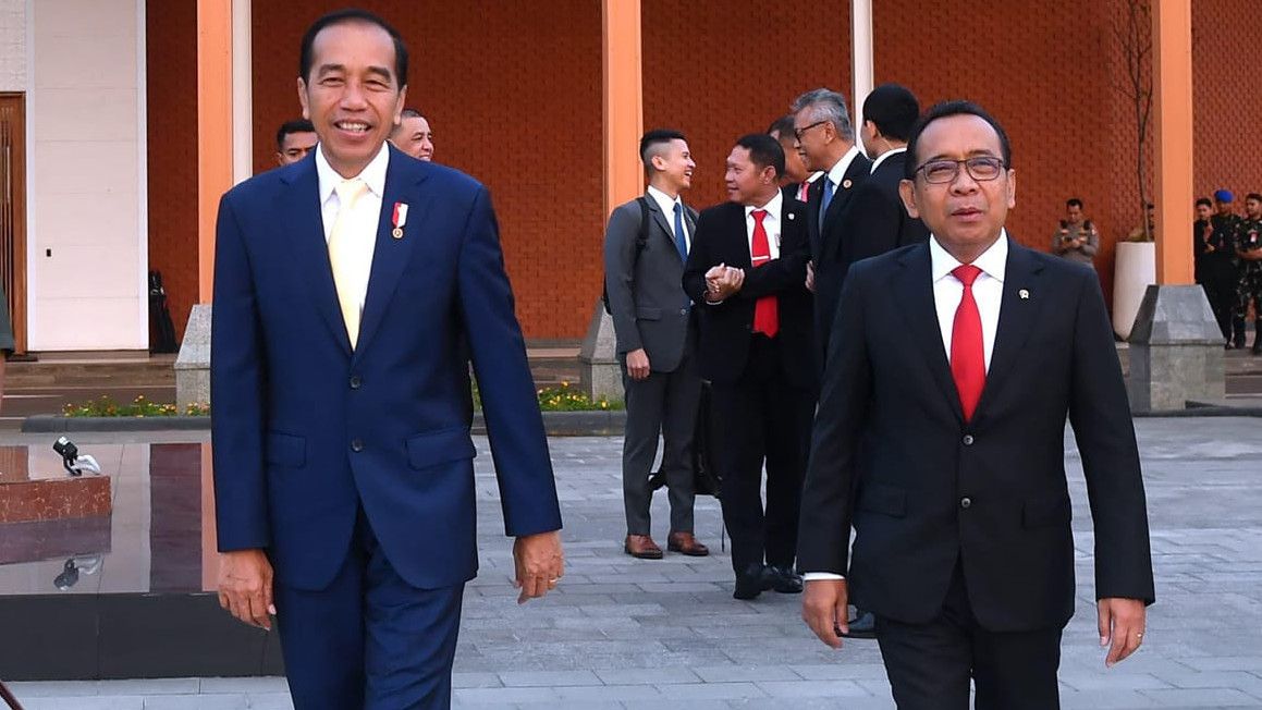 PDIP Tak Masalah Jokowi Pakai Dasi Kuning, Hanya Sedikit Sentil Golkar soal Kaderisasi