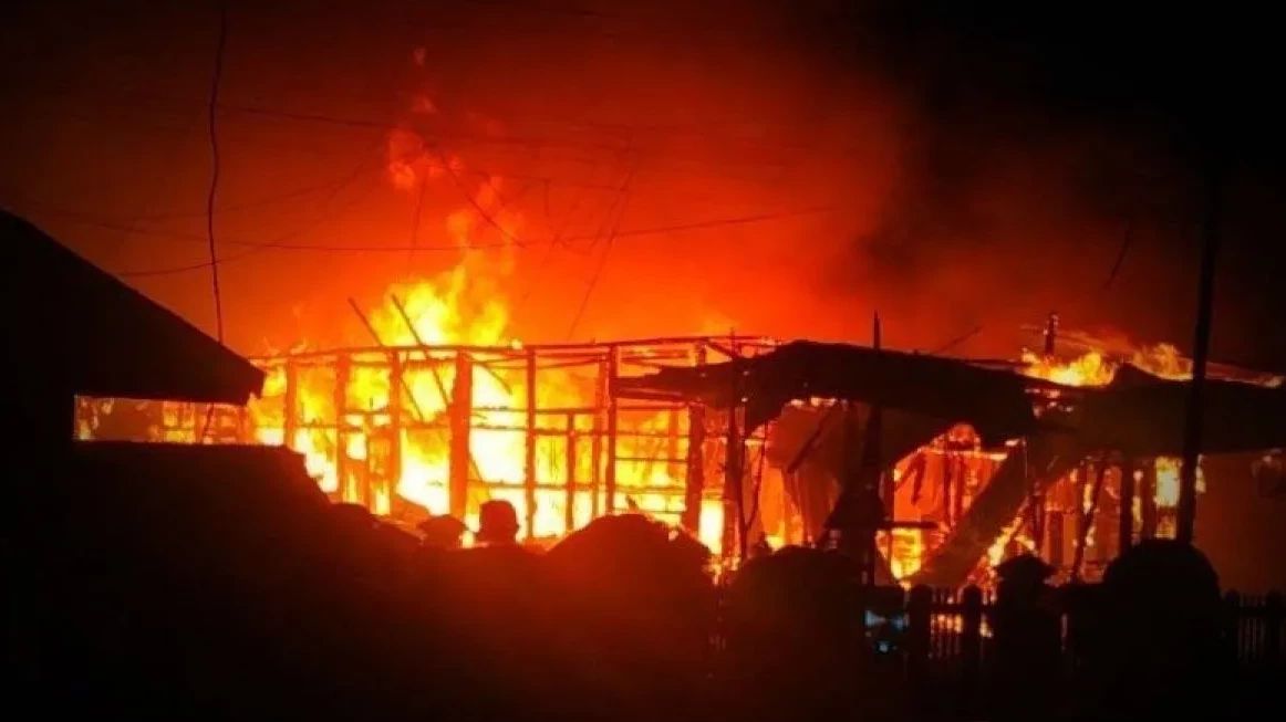 Kronologi 6 Kios dan 10 Kontrakan di Jakut Terbakar