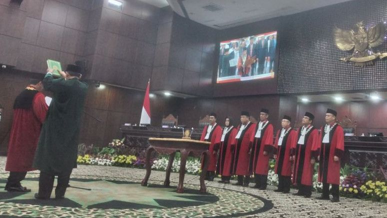 Suhartoyo Dilantik Jadi Ketua MK Gantikan Anwar Usman