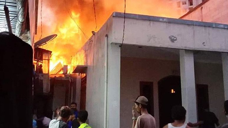 10 Rumah di Jakut Terbakar Diduga Akibat Korsleting Listrik, 20 Orang Mengungsi