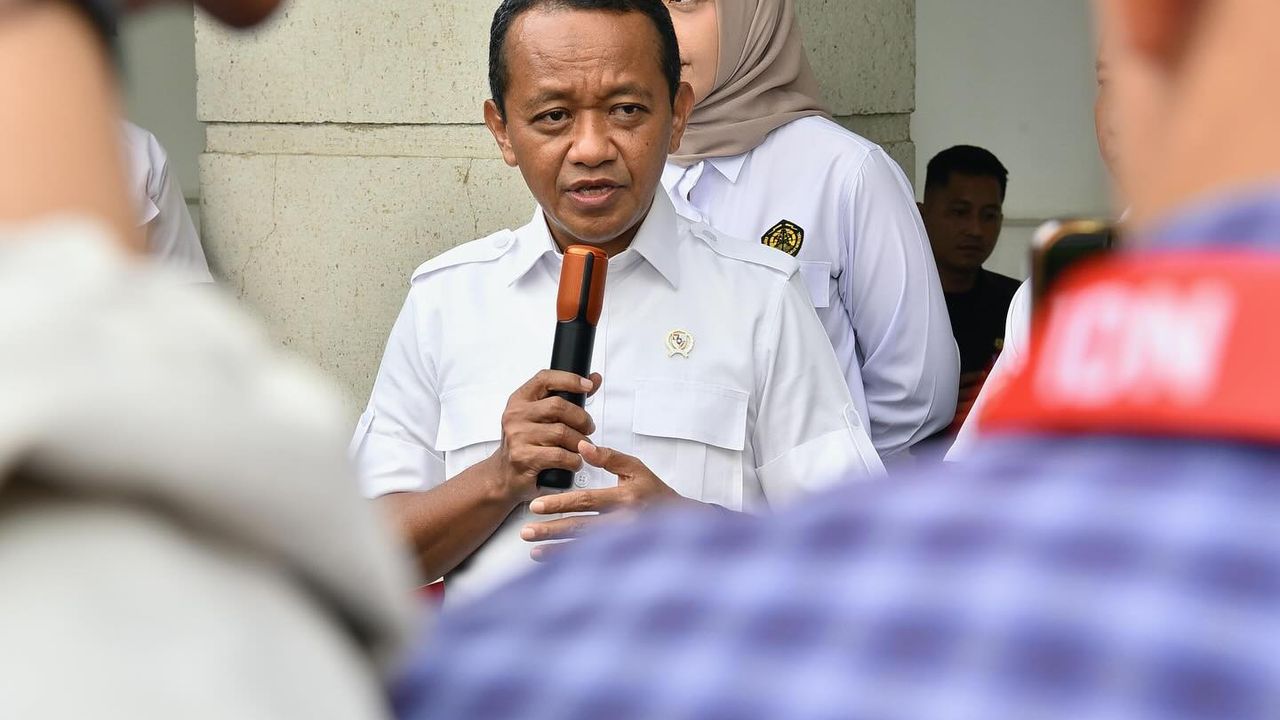 Golkar Bikin Lapangan Padel, Warga yang Mau Main Dapat Diskon kalau Masuk Partai