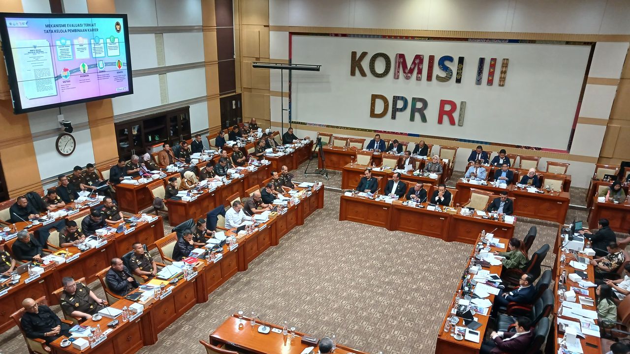 Komisi III DPR Cecar Jaksa Agung Soal Kasus Tom Lembong: Seperti Balas Dendam Politik