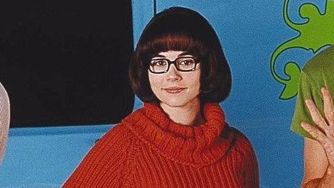 Karakternya Diperlihatkan Sebagai Lesbian, Pemeran Velma di Film Scooby-Doo Ikut Bahagia