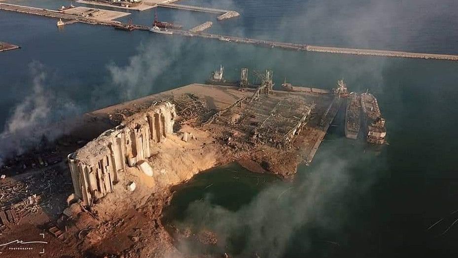 Ledakan Amonium Nitrat di Pelabuhan Beirut Ciptakan Kawah Sedalam 43 Meter