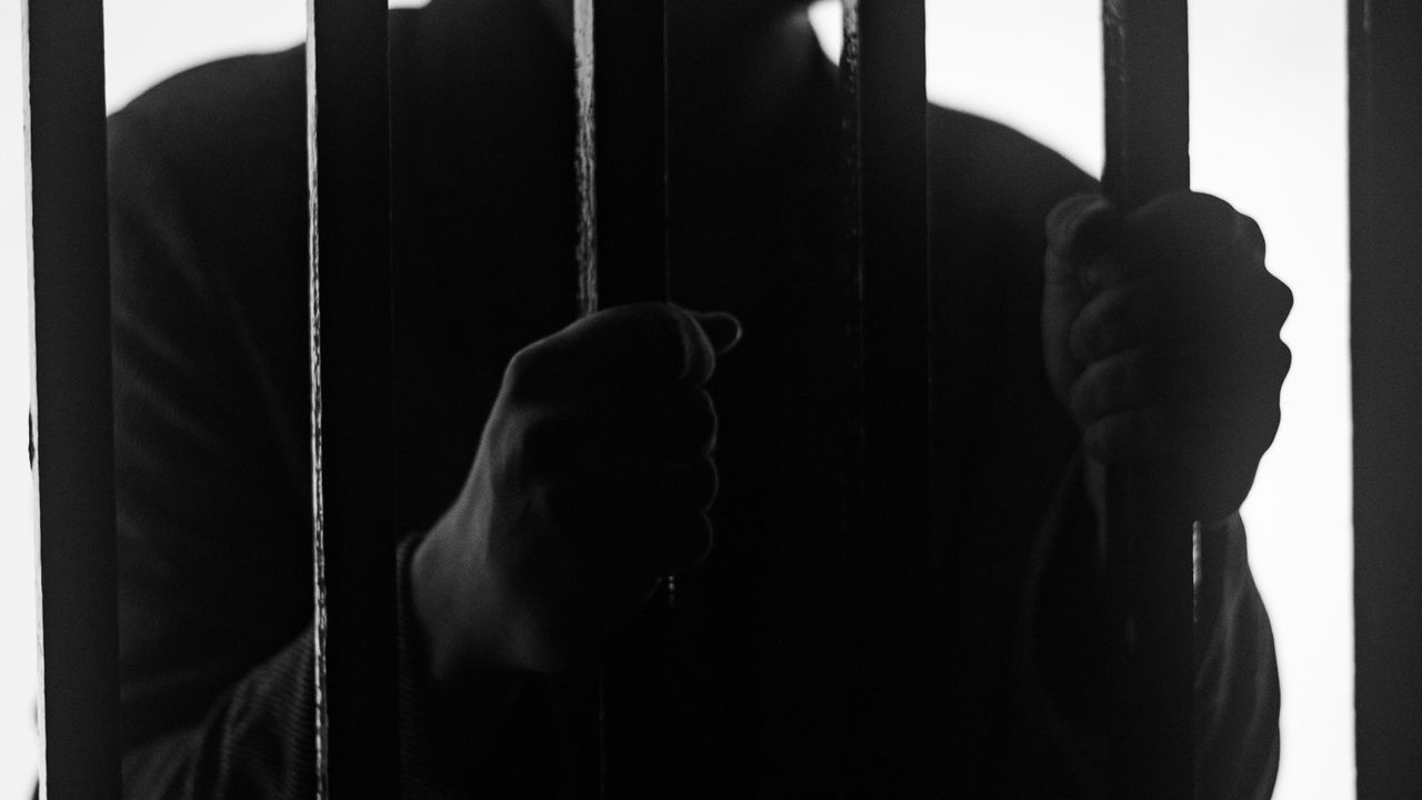 Masuki Iran dengan Bawa Peledak, Dua Intelijen Israel Ditangkap