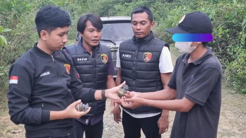 Warga Pidie Serahkan Dua Granat Aktif ke Polisi Sisa Konflik Aceh