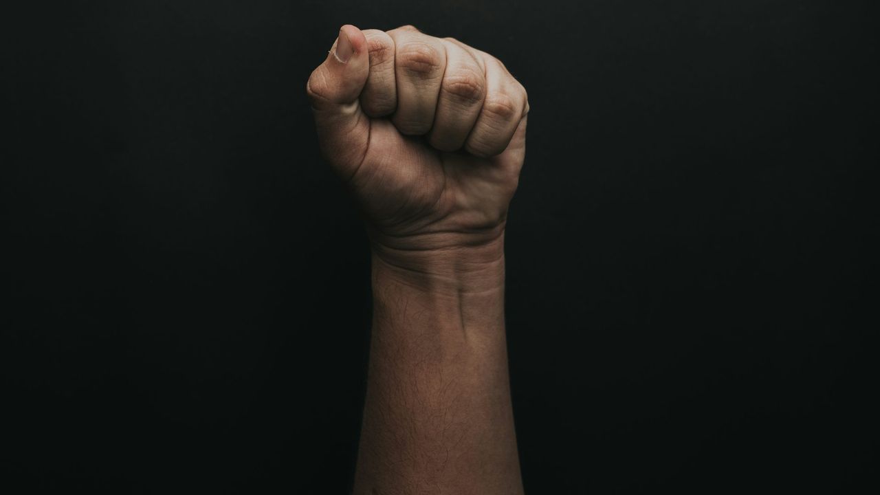 Polisi Tangkap Lima Pengeroyok Viral di Madiun yang Gebuk Pemotor Saat Isi Bensin