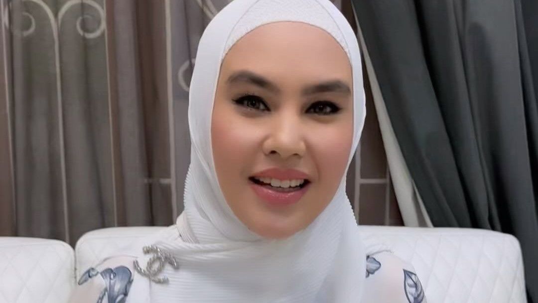 Usai Tantang Capres Cawapres Mengaji, Kini Kartika Putri Minta Netizen Baca Al-Qur'an