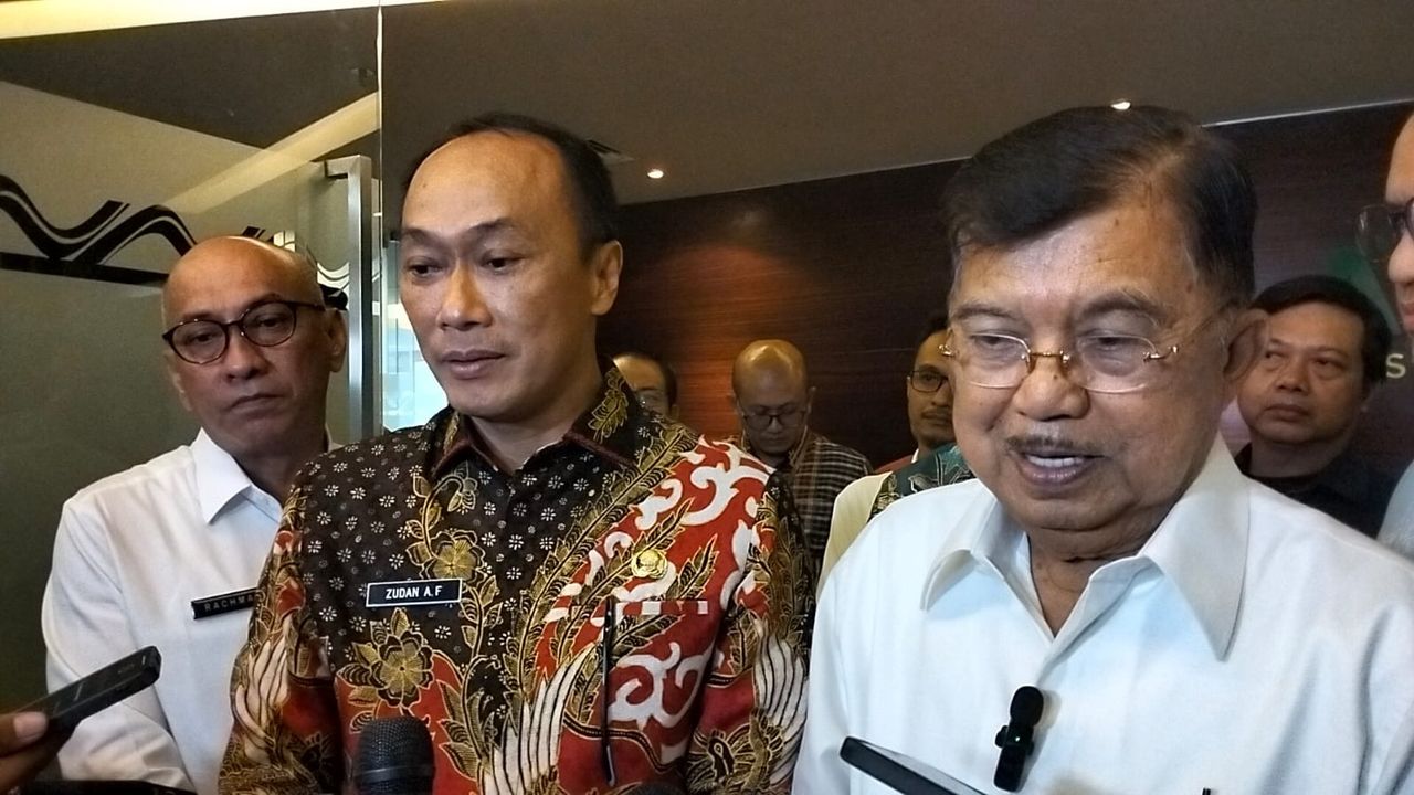 Pertemuannya dengan Megawati Masih Tertunda, JK: Bu Mega Konsolidasi Dulu di Internal