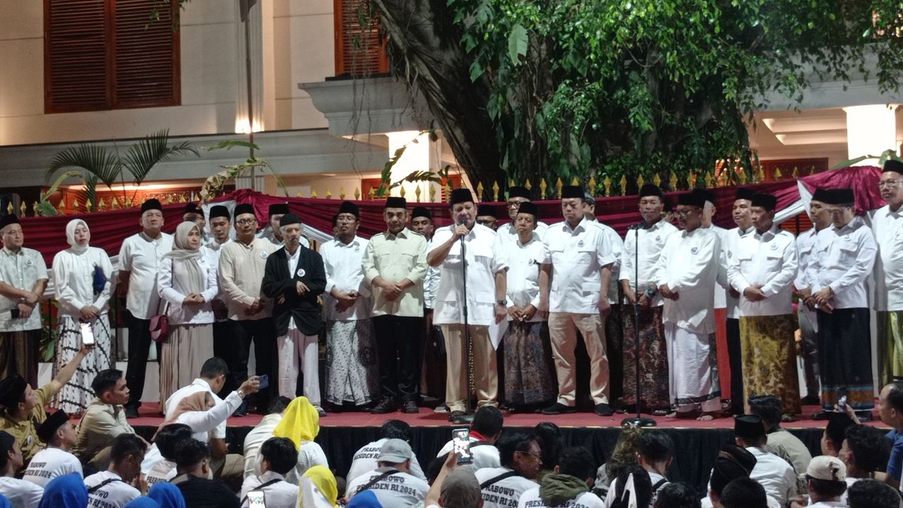 Prabowo Terima Deklarasi Dukungan dari Relawan Jagat Prabowo di Kediamannya di Kertanegara
