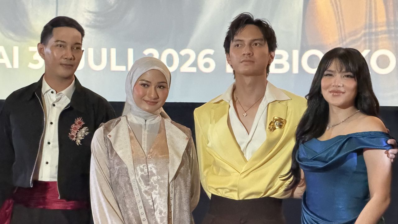 Davina Karamoy Nangis Berjamaah Demi Film Andai Waktu Bisa Diulang Kembali