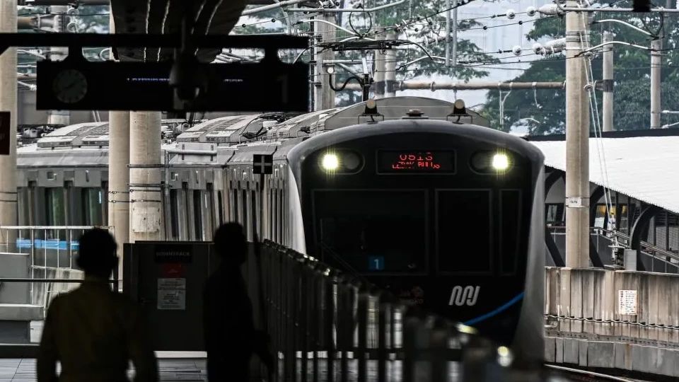 Edisi Spesial HUT RI, Naik Transjakarta hingga LRT hanya Rp80