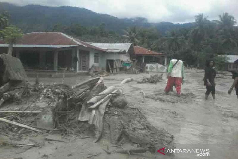 Banjir Lumpur, 292 KK Warga Sigi Mengungsi