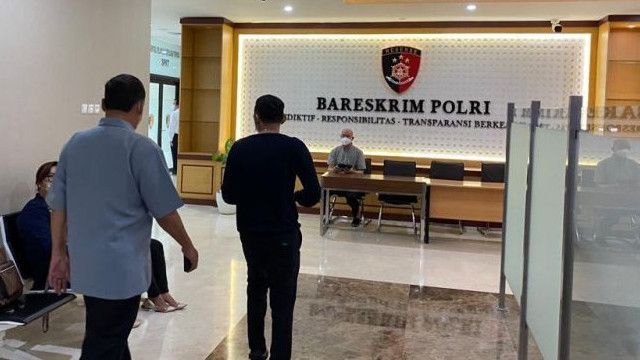 Kronologi Brian Edgar Binomo Perekrut Indra Kenz Dibekuk Polisi di Villa Seminyak Bali