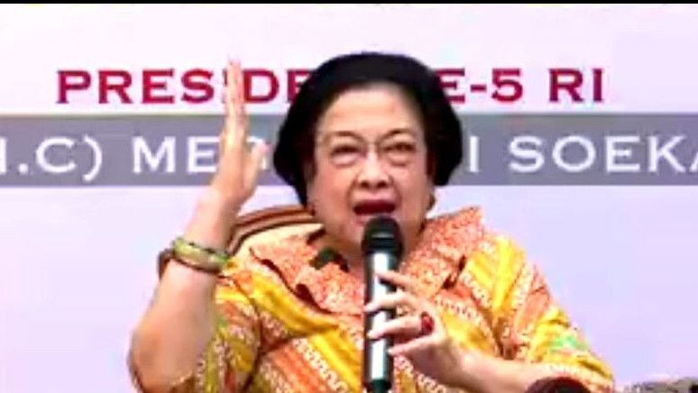 Ingatkan Pentingnya Bela Negara dalam Kondisi Global Saat ini, Megawati: Jangan Lembek!
