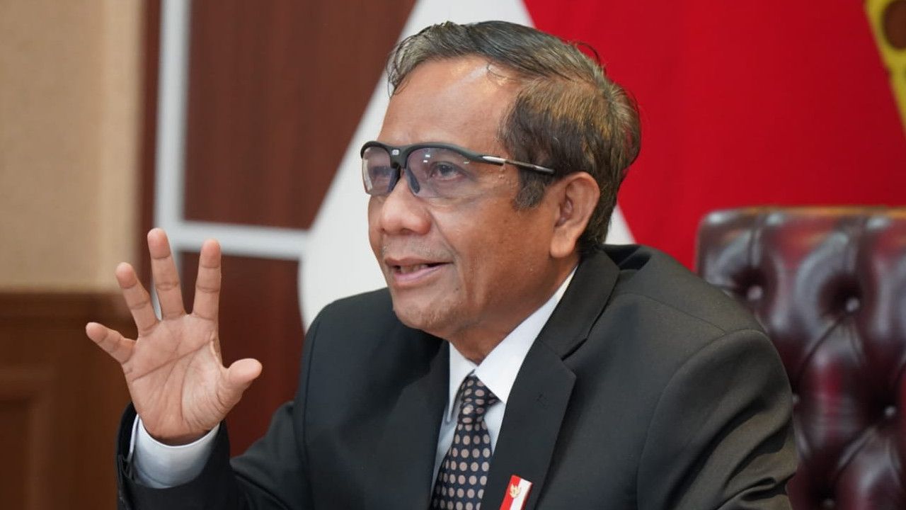 Mahfud Ungkap Presiden Jokowi Sering Minta Menteri Berbicara Kepada Pers: Agar Rakyat Tahu Menteri Bekerja Bukan untuk Kegenitan