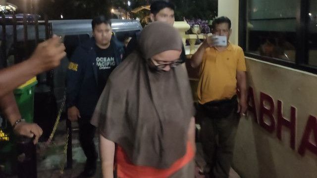 Terlilit Pinjol, Aksi Nekat Perempuan di Jakbar Gasak Harta Sahabat Sendiri Rp300 Juta