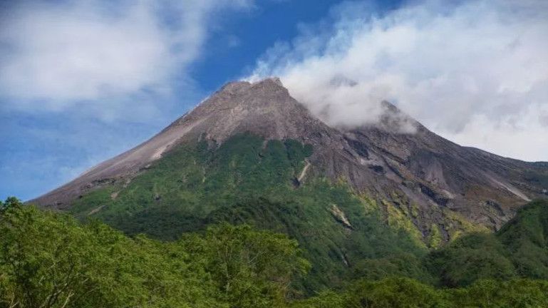 Ngaku Nekat Naik Gunung Merapi, Puluhan Pendaki Ilegal Kena Blacklist Tiga Tahun