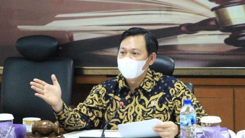 'Jokowi Harus Segera Respons Wacana Penundaan Pemilu', Wakil Ketua DPD: Usulan Perpanjangan Masa Jabatan Presiden Menggelikan!