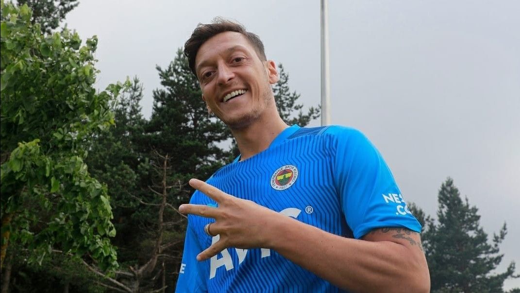 Raffi Ahmad Beberkan Mesut Ozil Akan ke Indonesia, Ada Apa?