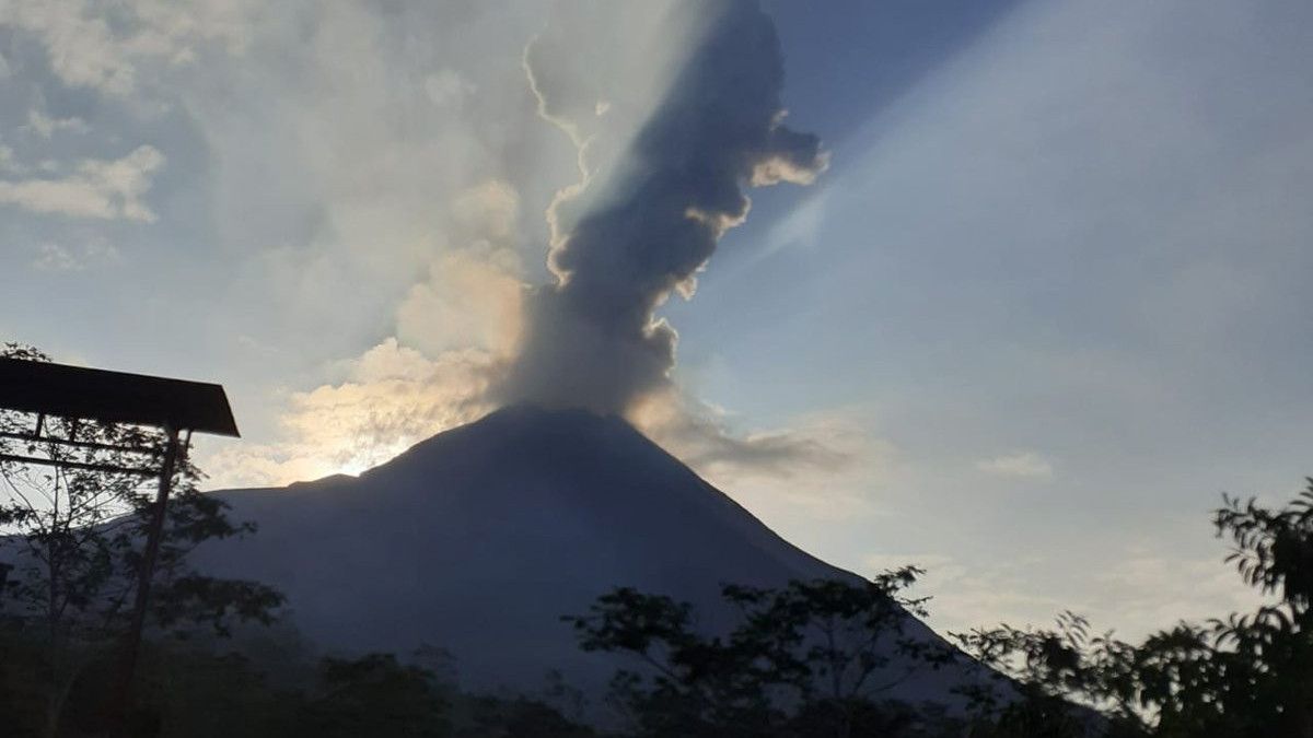 Status Aktivitas Gunung Merapi Jadi Siaga, Wilayah Ini Harus Waspada