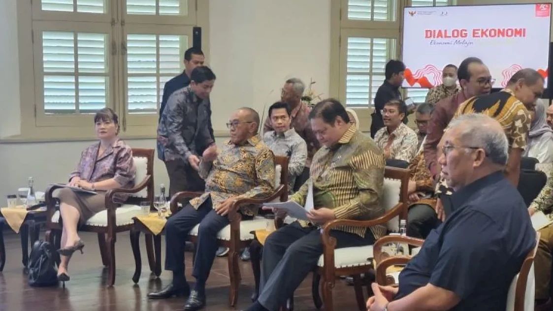 Airlangga Hartarto Kumpulkan Eks Menko Perekonomian Bahas Masa Depan Kelas Menengah