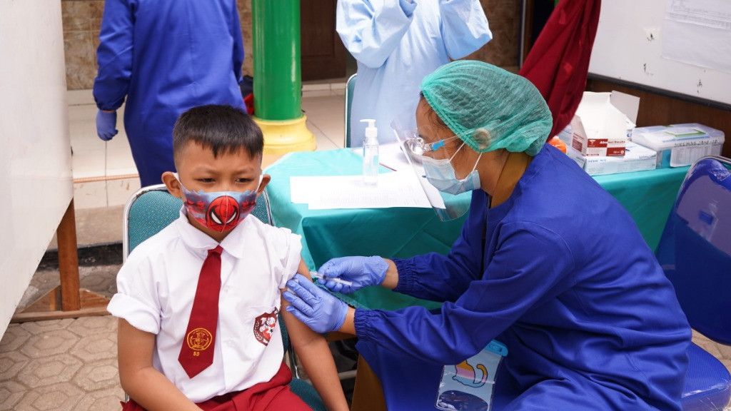 Pakai Pfizer, Dinkes Tangerang Gelar Vaksinasi untuk Siswa SD 12 Tahun, Cek Jadwalnya di Sini!