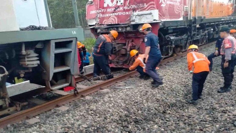 Truk Terobos Perlintasan Kereta Sentolo-Rewulu Akibatkan Kecelakaan, KAI Bawa ke Jalur Hukum